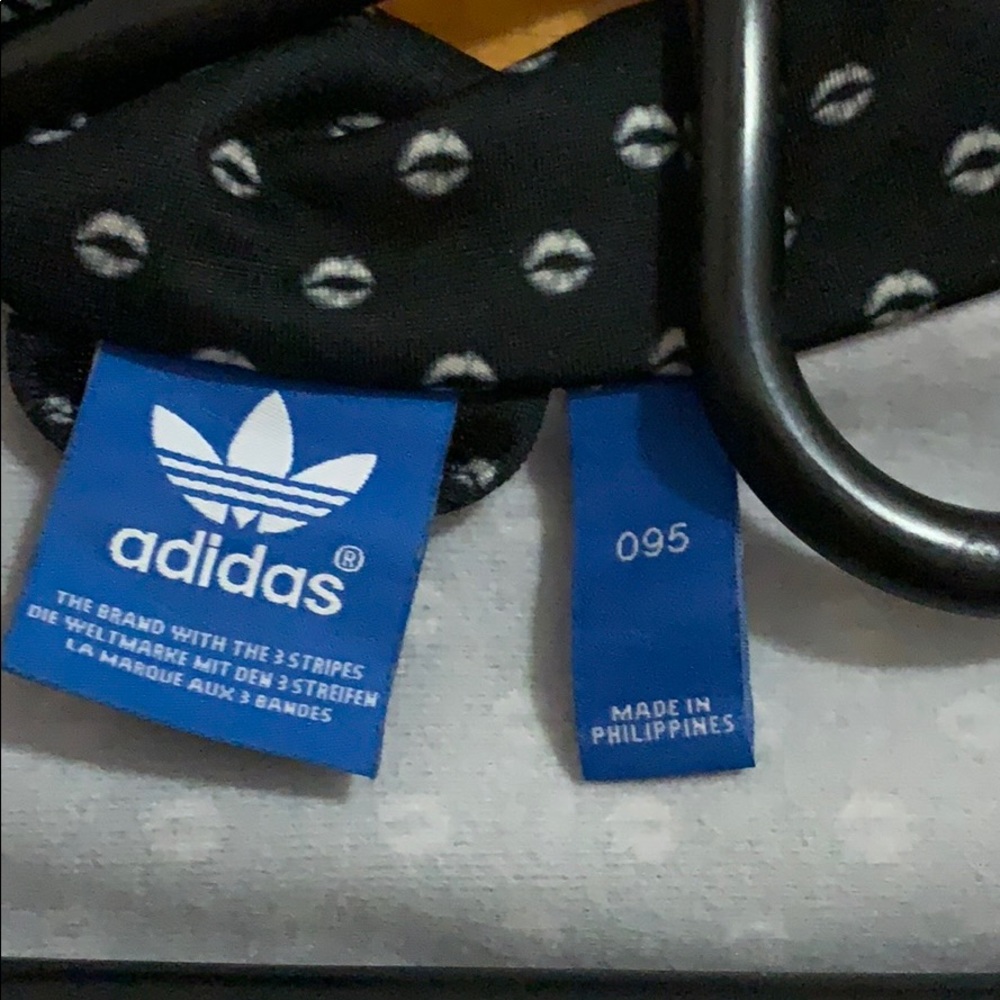 Adidas jacket - Picture 3 of 5